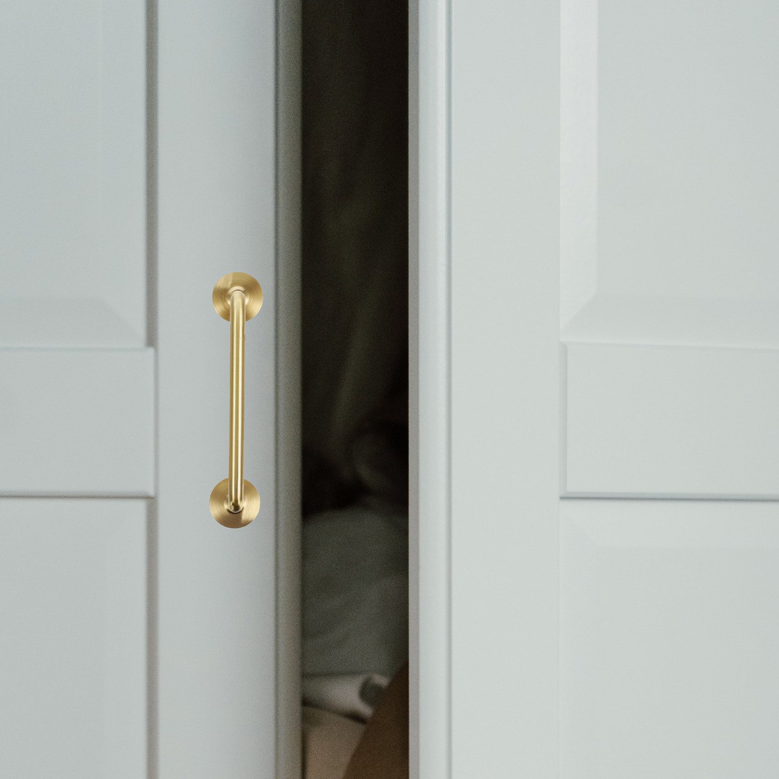 مقبض خزانة نحاسي عتيق، مقبض در - مراجعة Home Hardware Bathroom Cabinets وسعره